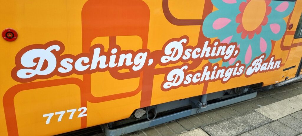 "Dsching, Dsching, Dschingis Bahn"